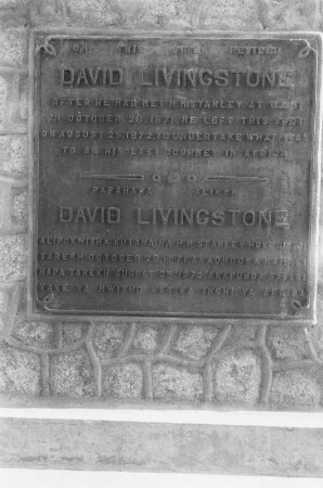 Gedenkplatte : Gedenkplatte für den Missionar und Afrikanisten David Livingstone (1813-1873).
