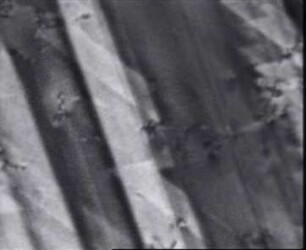 Versetzungsbewegungen - Aluminiumlegierung AlRMg 1 im Durchstrahlungs-Elektronenmikroskop