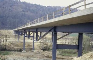 Straßenbrücken, über RMD-Kanal