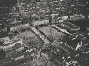 Leipzig: aufgenommen aus Parseval III am 29.Juni 1909 ; Augustusplatz aus ca. 150 m Höhe