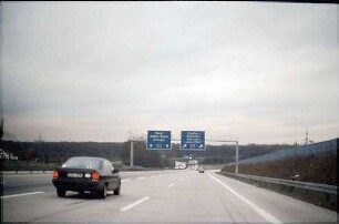 Fahrbahn Nord der A8 (Stuttgart Richtung Karlsruhe): Zufahrt auf AD Karlsruhe