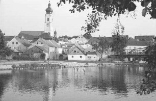 Roding: Regen mit dem Ort
