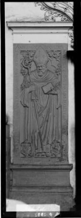 Schöntal Kloster Schöntal Abteikirche Sankt Joseph Südliche Langhauswand Relief Abt Theobald II. (gestorben 1626)