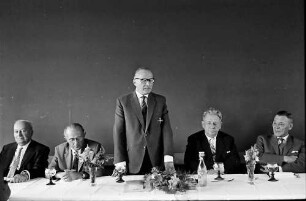 Freiburg: Regierungspräsidium; Ansprache Dr. Hübschmann; Schneider, Ministerialdirektor Kienle, Stuttgart, Dichtel