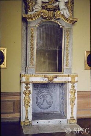 Berlin, Schloss Charlottenburg, Altes Schloss, Ostflügel, Kabinett, R. 132, Kamin.
