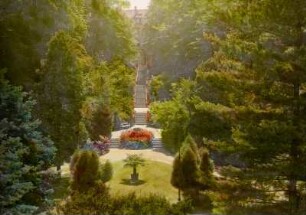 Bad Lausick. Kurpark mit Terrassen und Freitreppe zum Herrmannsbad