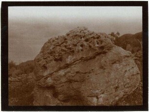 Stein an d. Quelle v. errume [er-rame?]