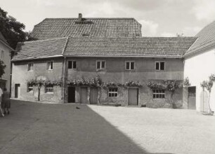 Mobschatz-Merbitz, Merbitzer Ring 9. Bauernhof (bez. 1817), Seitengebäude