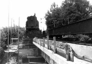 Rot am See Brettachbrücke Baustelle Kranwagen Einschieben Überbau