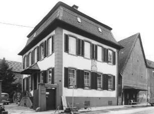 Ehem. ev. Pfarrhaus; Frankfurt, Alt-Erlenbach 27