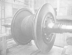 Läufer einer 20000 PS-Dampfturbine (Thyssen und Co., Mühlheim) : Technikgeschichte | Maschinenbau | Kraftmaschinen | Dampfturbinen