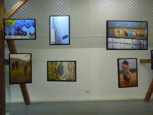 Fotoausstellung über die innerdeutsche Grenze : Im Deutsch-Deutschen Museum Mödlareuth wird die Fotoausstellung "Tatort-Fotos eines Verbrechens in Deutschland. Die Mauer 1961-1989" von Uwe Gerig gezeigt. Aufgenommen am 28. März 2012 in Mödlareuth