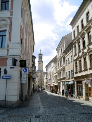 Zittau: Innenstadtimpression mit Blick zum Rathaus