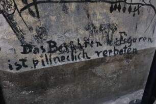 Raum 208 Ostwand 49