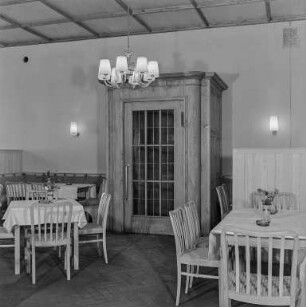 Innenraum Gasthaus : Oberlausitz. Unbekannter Ort. Gebäude, Ansicht eines Gastraumes