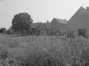 Ortsteilansicht mit Wohnstallhaus und Scheune (Nr. 21)