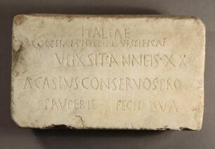 Grabinschrift der Italia