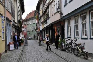 Krämerbrücke in Erfurt : Das Zentrum der Thüringer Landeshauptstadt Erfurt wird dominiert von vielen historischen denkmalgeschützten Gebäuden. Bild: Blick in die mittelalterliche Handelsgasse Krämerbrücke in Erfurt, 2008