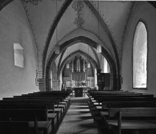 Ev. Kirche (Kirche); Ahnatal, Kirchstraße 2