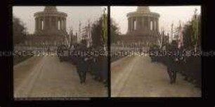 Aufstellung der Kriegervereine bei der Enthüllung des Moltke Denkmals, Königsplatz, Berlin