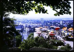 Freiburg: Schlossbergrestaurant Dattler, Terrasse mit Ring