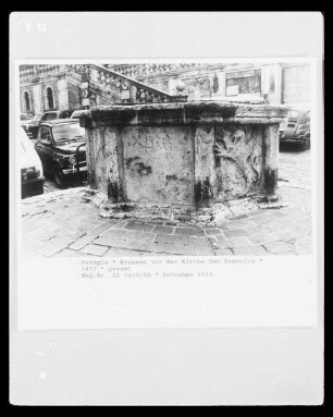 Brunnen vor der Kirche San Domenico