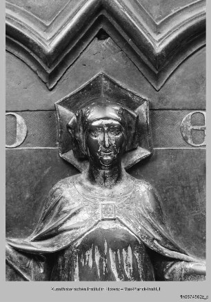Türreliefs : Die Tugenden : Fides