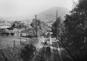 Freital. Carola-Schacht. Kettenförderbahn. Kohlenwäsche. Blick gegen den Wndberg