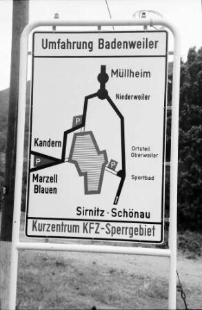 Oberweiler: Hinweisschild zur Verkehrssperre in Oberweiler
