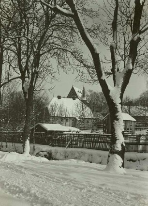 Schlettau, Schloss mit Mühle, Ansicht von der Roten Pfütze aus, Winteraufnahme
