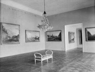 Schloss Pillnitz, Bergpalais, Zimmer : Canaletto-Saal. Interimsquartier der Dresdner Gemäldegalerie in Schloss Pillnitz
