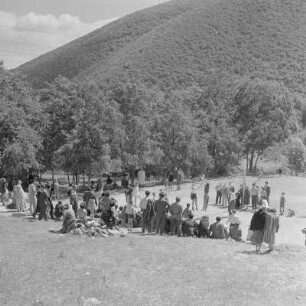 Heilbad und Kurort Kostenec im Südwesten Bulgariens. Landschaftsbilder und Kurgäste