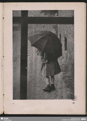 Kind im Regen (Kombinierte Montage)