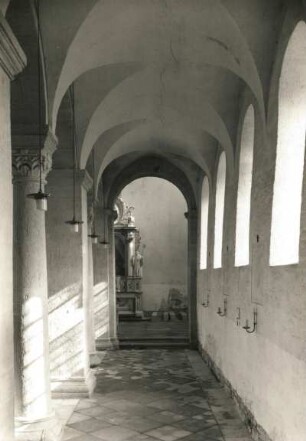 Huy-Dingelstedt. Benediktinerkloster Huysburg. Benediktinerkirche (12. Jahrhundert begonnen). Inneres durch das südliche Seitenschiff nach Osten