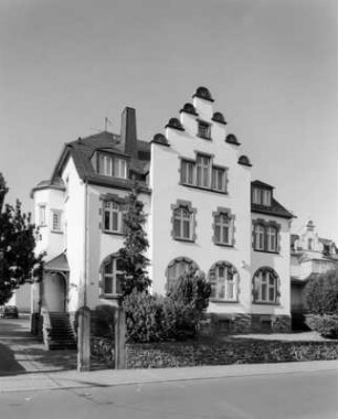Ehem. Reichsbankgebäude; Lauterbach, Bahnhofstraße 48