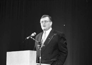 Freiburg im Breisgau: Ministerpräsident Erwin Teufel bei der Eröffnung der Kultur- und Tagungsstätte (Konzerthaus)