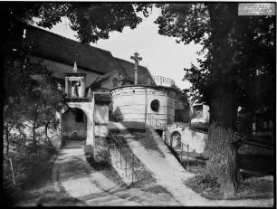 Hechingen Franziskanerkirche Sankt Luzen Kalvarienberg von Südwesten