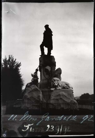 Turin. Lungo Po Armando Diaz. Denkmal für Giuseppe Garibaldi