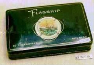 Blechdose für 50 Stück "REUNION FLAGSHIP CIGARETTES" (Abbildung: Rettungsring mit Schlachtschiff in der Mitte)