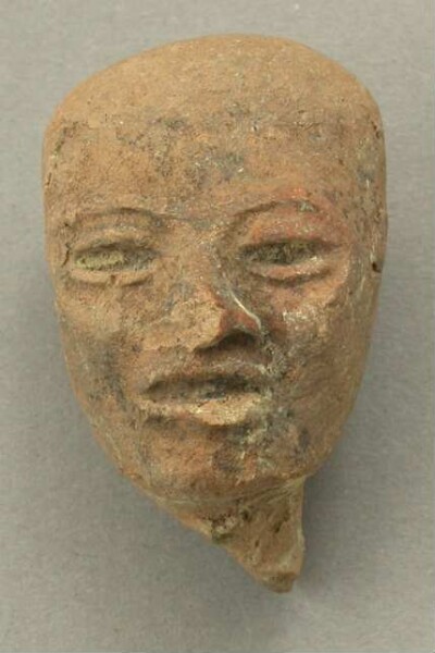 Clay head (fragment)