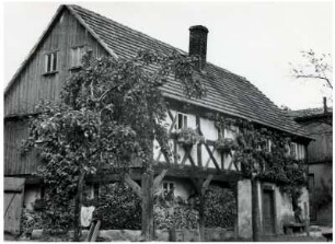 Umgebindehaus in Waditz : Tykowany dom ze stołom we Wadecach