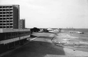 Neptun [Badeort]: Völlig leerer Strand