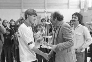 Hallen-Fußballturnier der Karlsruher Sonderschulen in der Sporthalle Rintheim um den von der Stadt Karlsruhe gestifteten Wanderpokal