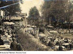 Gasthof zur Haidemühle : Gasthof zur Haidemühle. Gästegarten und Prießnitz gegen die Straßenbrücke