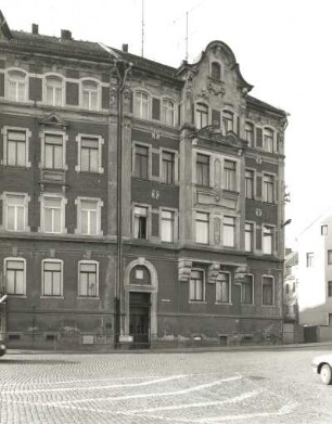 Meißen-Altstadt, Uferstraße 1. Wohnhaus (um 1885)
