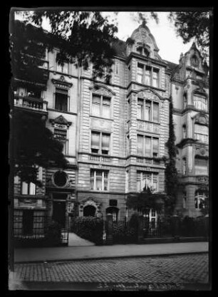Köln, Neustadt-Süd, Volksgartenstraße 22