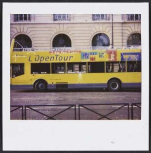 Bus für die Stadtrundfahrt in Paris