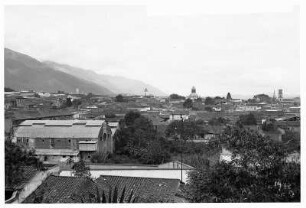Caracas, Venezuela: Blick über die Stadt von einem Hügel aus