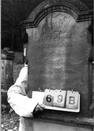 Grabstein 69B
