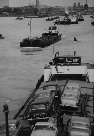 Archivfotografie "staedte_mannheim_haefen_rheinhafen_8606"
